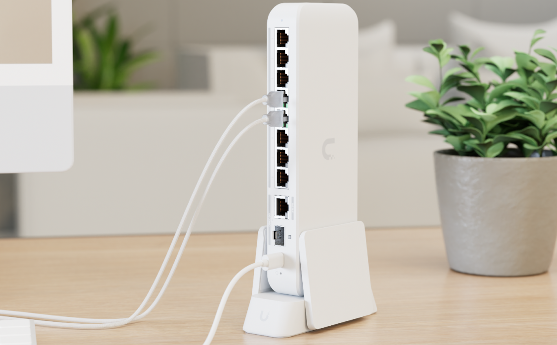 Ubiquiti | Ubiquiti Universal Table Stand, Weighted Stand With Adjustable Clamp Keeps Non-rack UniFi Devices Upright On Flat Surfaces. | UACC-UTS - Image 1